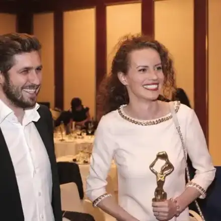 Алекс Ковачев купи на Гери Малкоданска джип за 200 бона! Колежките й се изядоха от завист