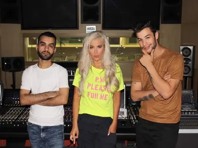 Андреа с ново признание: В Албания тя е единствената българка, която хората масово разпознават! (Готви нов международен дует+Фолк песен за родните фенове)