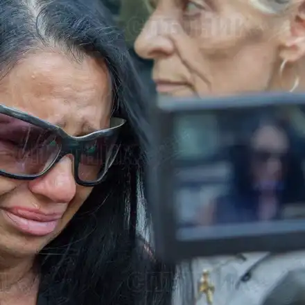 Анита Мейзер превъртя в затвора, чете Библията и си говори сама