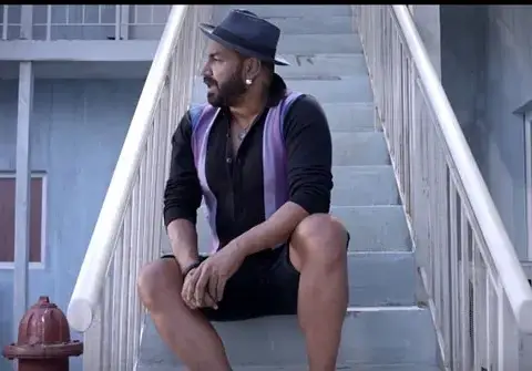 Азис вече пее в България само в краен случай, обиждат го с ниски хонорари