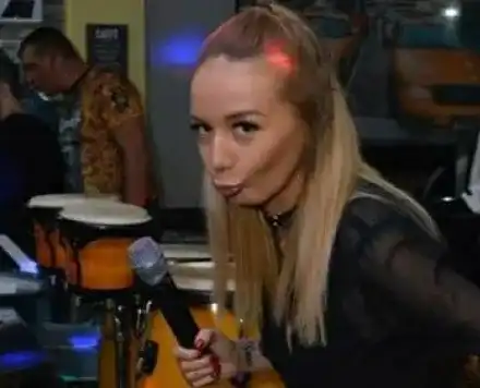 Бедни роднини налазили Грахич, изнудват я за пари