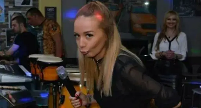 Бедни роднини налазили Грахич, изнудват я за пари