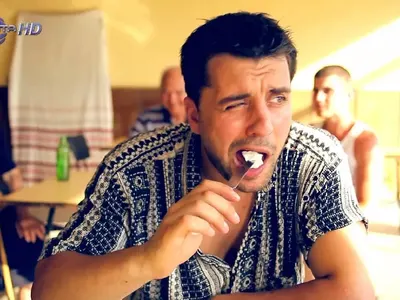 Борис Дали тръгна с охрана заради мафиот! Натискал жена му в дискотека, а бабаита ги хванал на калъп