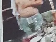 Часове след като стана баща на дъщеря: Станислав Манолев се напи като свиня! (Шок снимки от чалга кръчма)