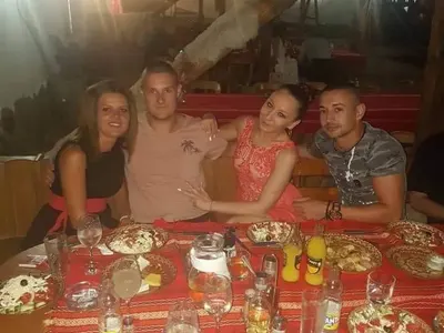 Гадже политик посини Силвия Юрукова