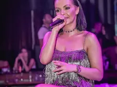 Галена в окаян вид на Слънчака - подпухнала и с размазан грим! Фенове: Дори нямаше бельо под роклята (Шок снимки + Подробности)
