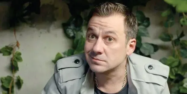 Гъмов уволнен заради пиянство от Кукления театър! Колеги се вдигнаха на бунт срещу актьора, кръшкал редовно от работа