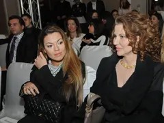 Голямата щерка на Илиана Раева пред анорексия? Славея е кожа и кости! (СНИМКИ)