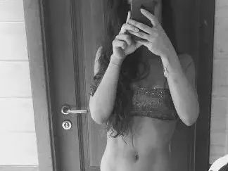 Голямата щерка на Илиана Раева пред анорексия? Славея е кожа и кости! (СНИМКИ)