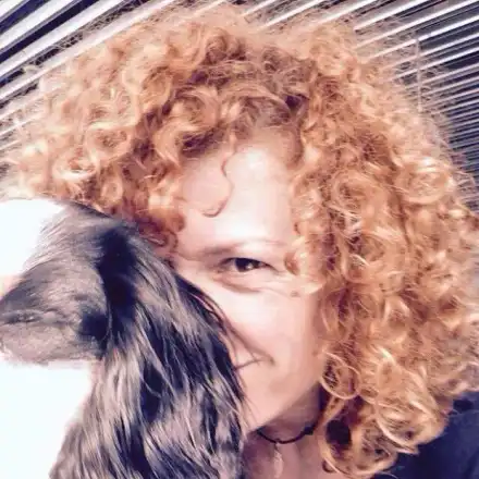 Люси Дяковска заживя с гадже на Женския пазар