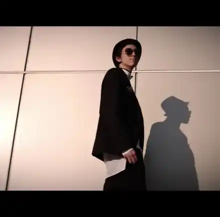 Лоренцо на Софка пропя, вместо да учи! Пишат му тройки по милост