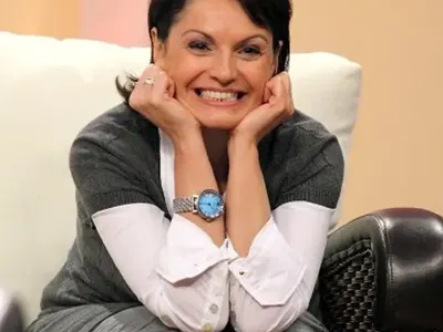 Наглост! Ани Салич взима 18 бона заплата, но твърди, че е бедна!