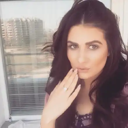 Най-богатата миска ФАЛИРА! Подробности за драмата разтърсила хайлайфа