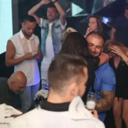 Преслава живее в постоянен страх: Мъжът ми ще ме пребие!