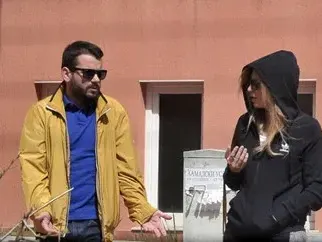 Семейната лодка на Иван и Ирина потъва! Тенчева гаси нерви с бяло вино + всичко за кризата в брака им