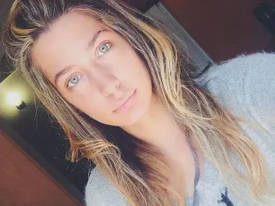 Щерката на Фатик се върна заради нова любов! Влюбена в обикновено момче (СНИМКИ)