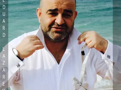 Вдовицата на Доктора завъртя Шаман (Снимки)