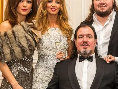 Бракът на Гущеров пред провал заради доведената му щерка (Мартина харчи на поразия)