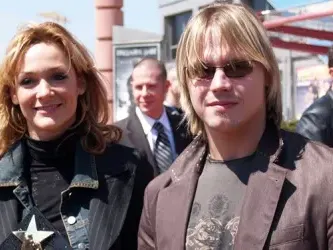 Докато Максим пиянства в Царево, Албена Денкова му кръшка с млад любовник! Фигуристката завъртя романс с ... (Вижте)