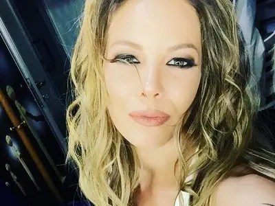 Емилия  грам не страда за Коко Динев и дори му търси спешно заместник! (Вилнее като тийнейджърка по морето)