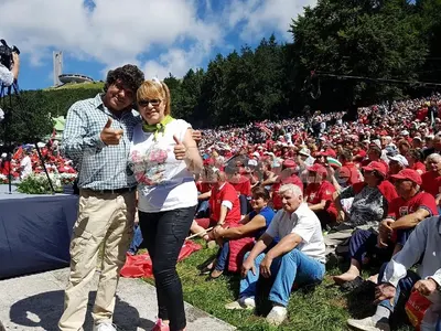 Евгени Минчев: Маги Желязкова с кафеварка на китката и чанта каляска,  Хранова изпревари Гери-Никол, Любо Киров - каре ли си, зюмбюл ли си + още и снимки