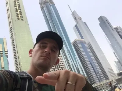 Гробаря от „Сървайвър” се посвети на Бог, стана поп! (Снимки)