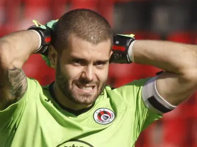 Капитанът на „Левски“ се разведе след 10-годишна любов! Вижте причините, поради които Божидар Митрев и Деси сложиха края