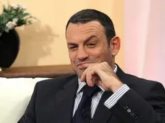 Край на финасовите неволи! Юксел Кадриев се опаричи и подкара кабриолет