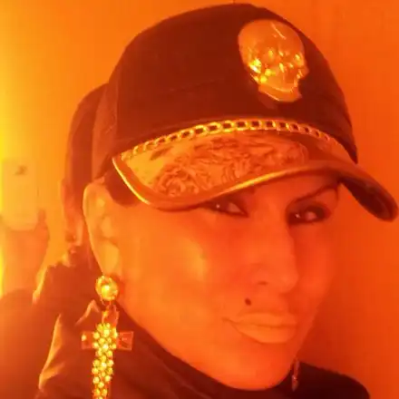 Майката на Ася Капчикова разкрепостена в мрежата (Вижте УНИКАЛНИ СНИМКИ)