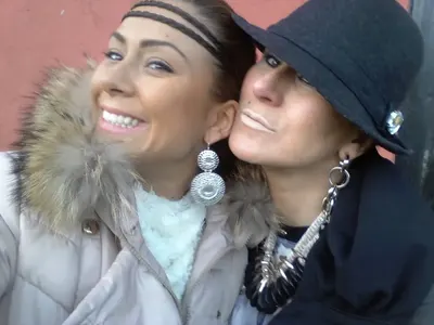 Майката на Ася Капчикова разкрепостена в мрежата (Вижте УНИКАЛНИ СНИМКИ)