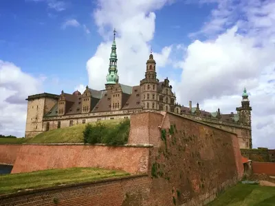 Марта Вачкова и Владо Пенев на таен круиз, щракат си самостоятелни селфита (Снимки)