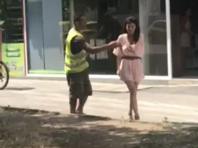 Мегз и Александра Богданска се подиграват на ром (Скандални кадри)