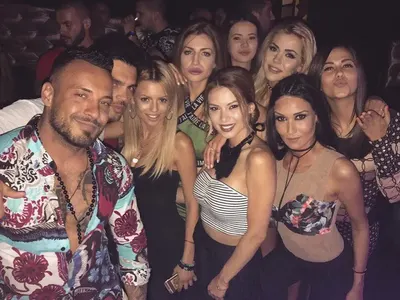 Момичетата от „София ден и нощ” се разголиха на плажа (Много горещи снимки)