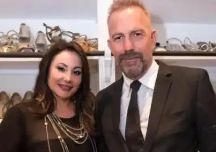 Не си поплюва! Дарина Павлова става рода с Кевин Костнър, прилапа го за кум на Илиян-Калоян