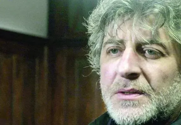 Сашо Морфов намерен в безсъзнание при входа на Народния, алкохолът ще го довърши!