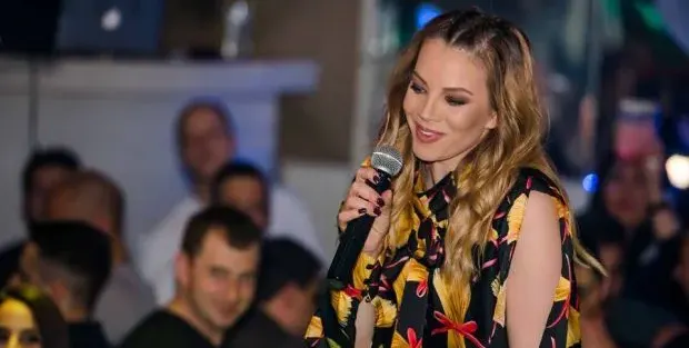 Смях! Емилия искала 300 хиляди за „Вип Брадър“