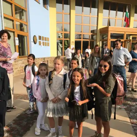 Учебната година започна за някои от звездните деца! Марая вече е в 4-ти клас (СНИМКИ)