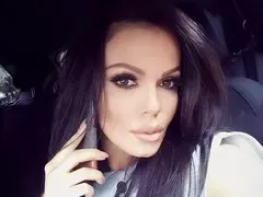 Галена няма да вдига сватба с Галин! Сподели как е влязла във форма след бременността (Подробности)