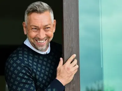 Заки си има мъж в Ню Йорк (Пикантни подробности)