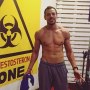 МАШИНА! Даниел Петканов спал с 400 жени, въртял по няколко гаджета на ден