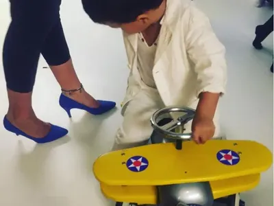 Блатечки пак хукна при Диляна Попова