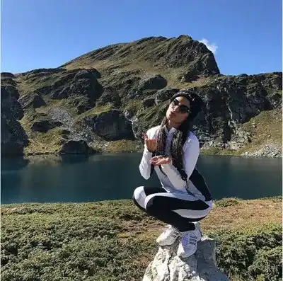 Депресията вкарва Преслава в секта! Певицата търси успокоение в странно разклонение на Бялото братство