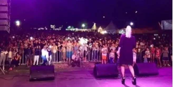 Деси Слава каза чао на феновете си за цяла година: Ще ми липсвате много! Обичам ви!