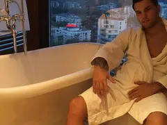 Ексклузивно в HotArena! На вниманието на Деси Слава: Благой ти изневерява със спортна мацка от НСА! (Уникални разкрития)