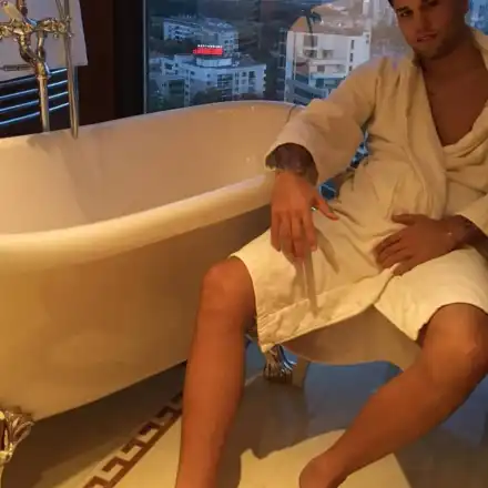 Ексклузивно в HotArena! На вниманието на Деси Слава: Благой ти изневерява със спортна мацка от НСА! (Уникални разкрития)