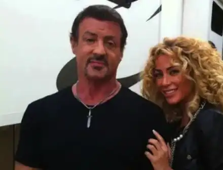 Енджи Касабие –  любовница  на Сталоун! Адвокати я плашат със съд ако проговори за креватните си истории с Рамбо