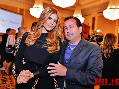 Гилотината на лорд Минчев свисти: Алисия с пола намазана с прокиснал пастет, Дани Милев е моден отшелник, Тото губи от модното Тото + още и СНИМКИ