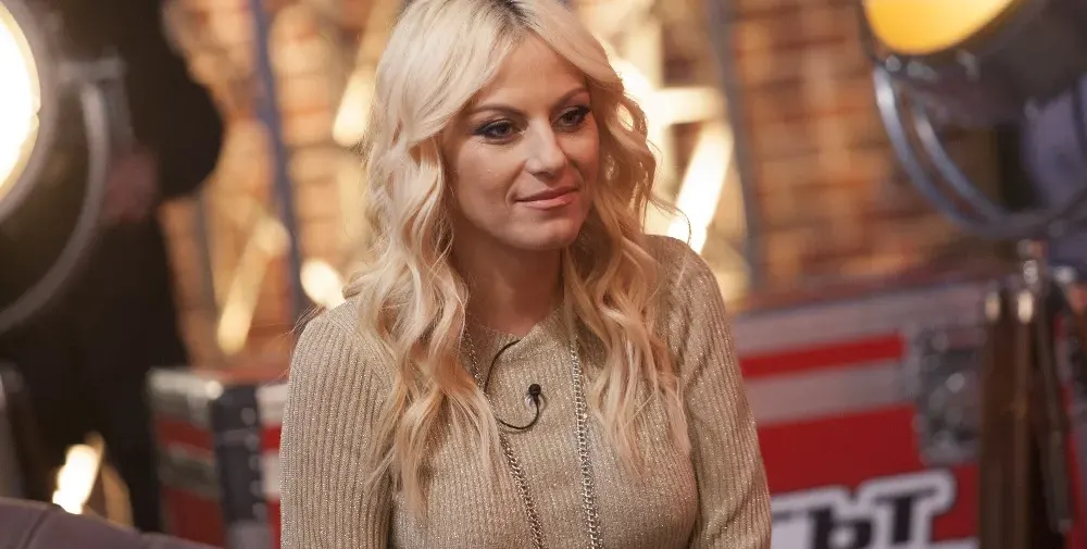 Камелия спечелила над 15 милиона за 20 години, Пайнера лапнал половината