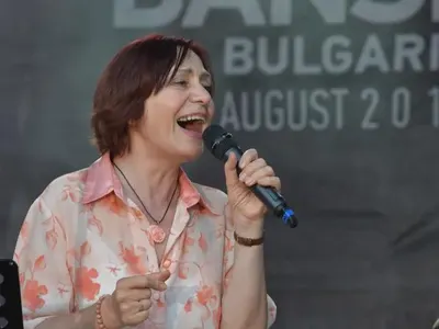 Лорд Минчев пусна Гилотината: Мартина Вачкова като полята с горчичен сос, точки и въпросителни мъчат Лолова, Кедъра в модно роднинство с Ру Пол + още (СНИМКИ)