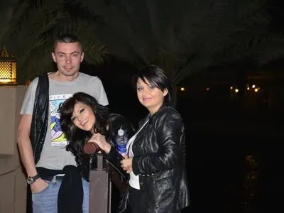 Миличкия! Цуни залага бащин трактор, за да води Преслава в Дубай! Плейбоят зависи изцяло от парите на тати